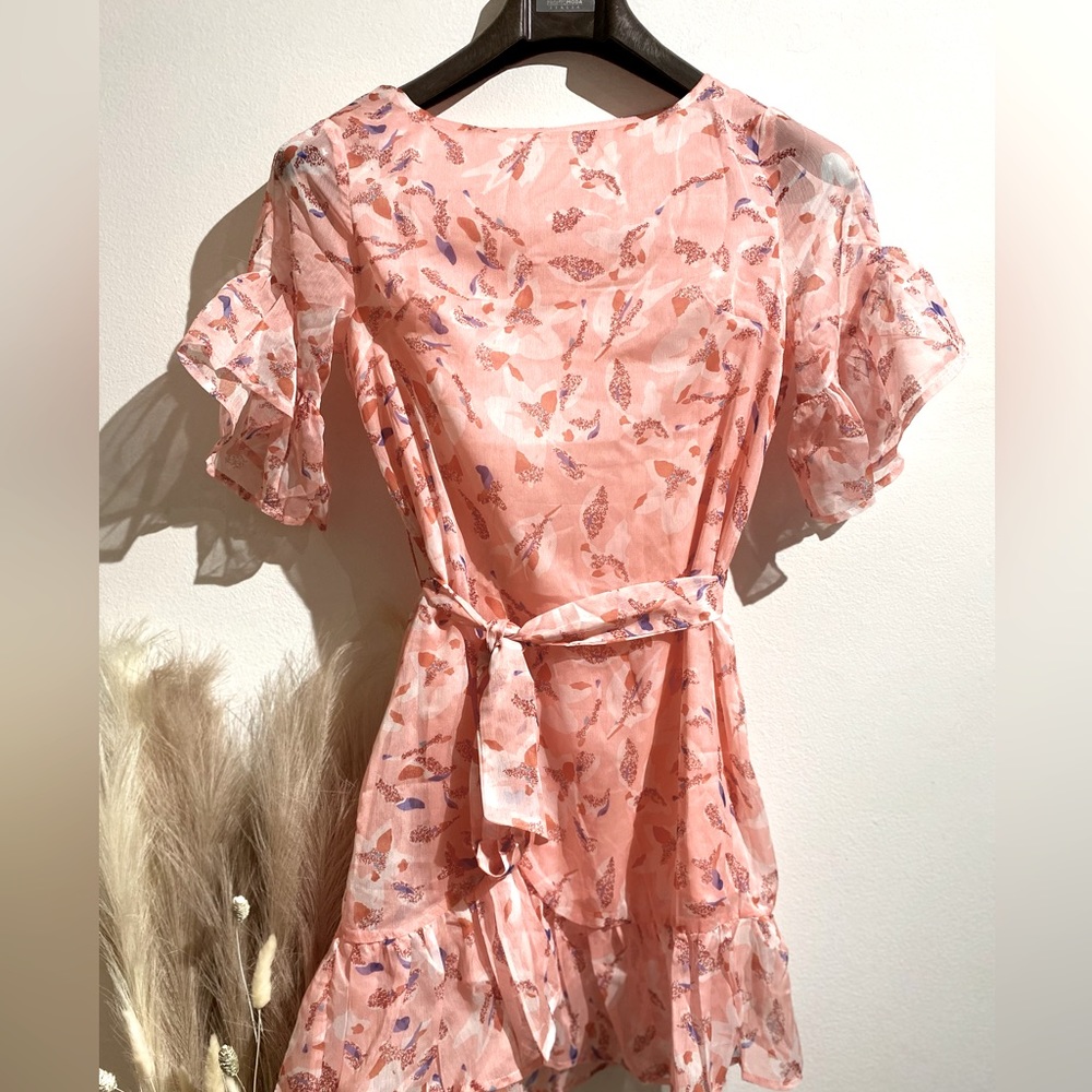 O. Vianca-Dress size Medium. Bell short sleeve Floral print.